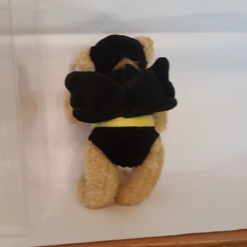 🔥2 / $20🔥BEE BEAR "BEEZEE" WITH DISPLAY CASE - Picture 4 of 5